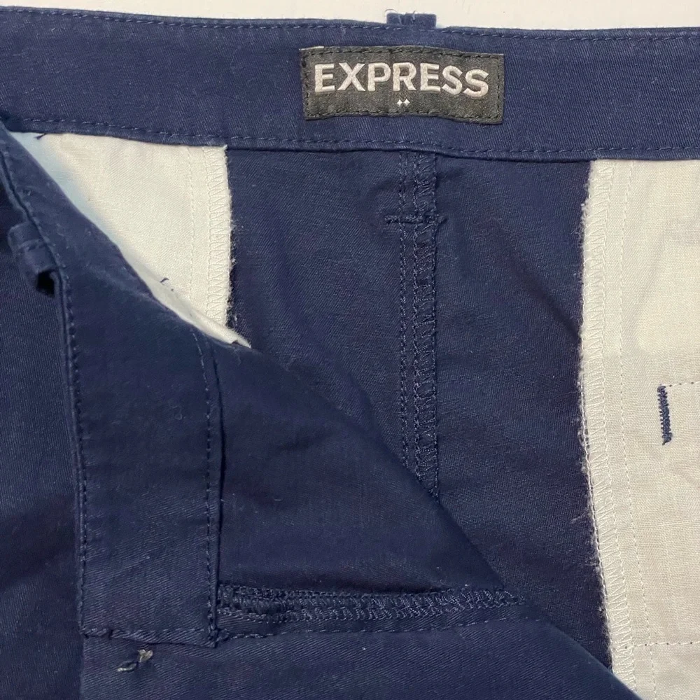 Express Classic Fit Stretch Shorts Mens Size 38 Plain Navy Blue, NWT